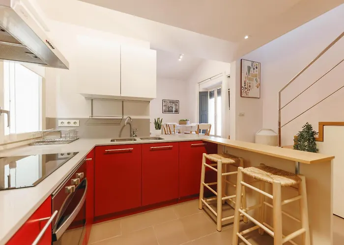 Bravissimo Cort Reial 4b Duplex, Monthly Апартаменти