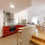Bravissimo Cort Reial 4b Duplex, Monthly * Жирона