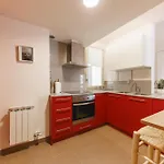 Bravissimo Cort Reial 4b Duplex, Monthly * Жирона