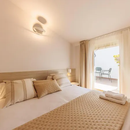 Bravissimo Cort Reial 4b Duplex, Monthly 아파트 지로나