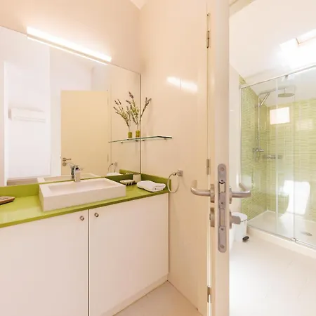Bravissimo Cort Reial 4b Duplex, Monthly Lejlighed