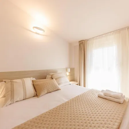 Bravissimo Cort Reial 4b Duplex, Monthly Lejlighed *
