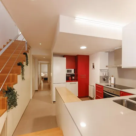 Bravissimo Cort Reial 4b Duplex, Monthly * Girona