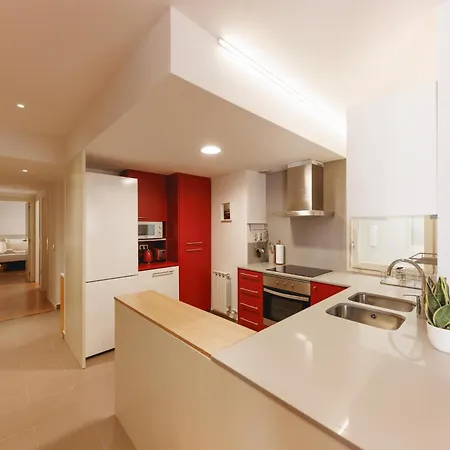 Apartment Bravissimo Cort Reial 4b Duplex, Monthly *