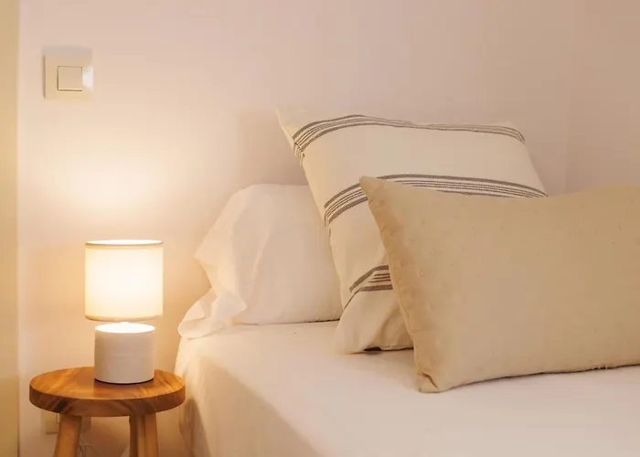 Bravissimo Cort Reial 4b Duplex, Monthly 지로나