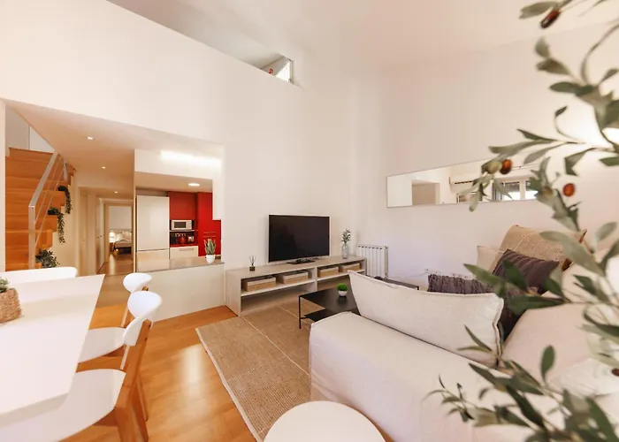 Bravissimo Cort Reial 4b Duplex, Monthly Жирона