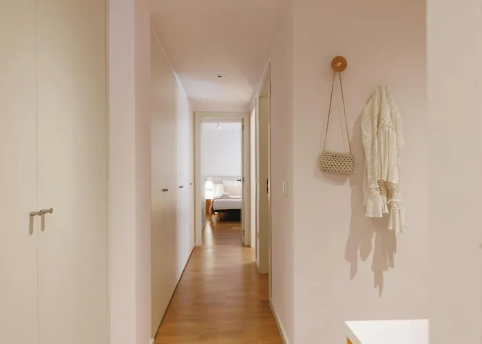 Bravissimo Cort Reial 4b Duplex, Monthly