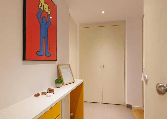 Апартаменты Bravissimo Cort Reial 4b Duplex, Monthly Жирона