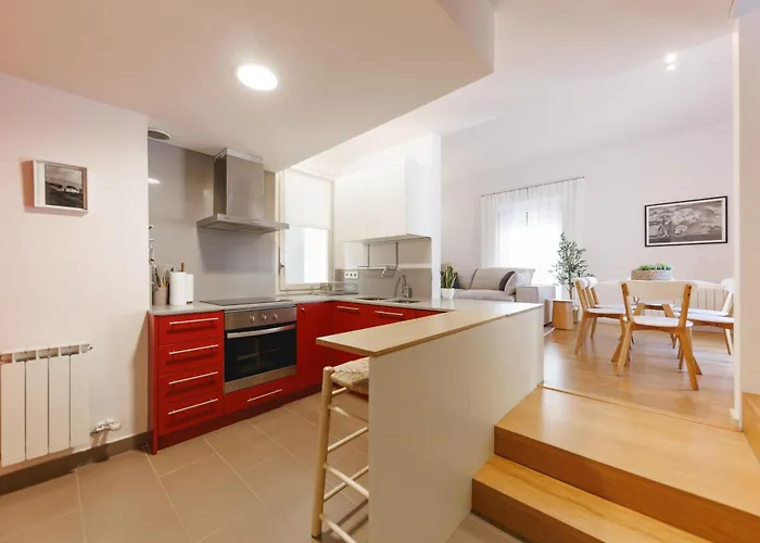 Bravissimo Cort Reial 4b Duplex, Monthly * Gerona