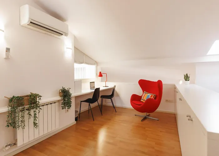 Apartment Bravissimo Cort Reial 4b Duplex, Monthly Gerona