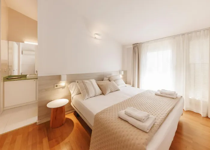 Apartment Bravissimo Cort Reial 4b Duplex, Monthly Gerona